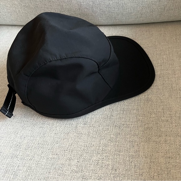 Lululemon packable hat - Picture 1 of 4